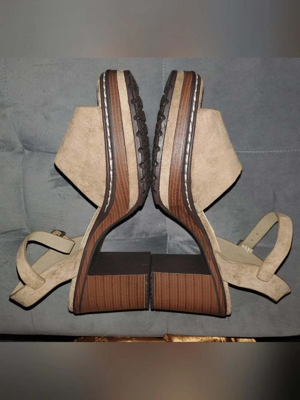 *Brand New* Pierre Dumas ankle strap brown suede + wood platform heels - Size 10